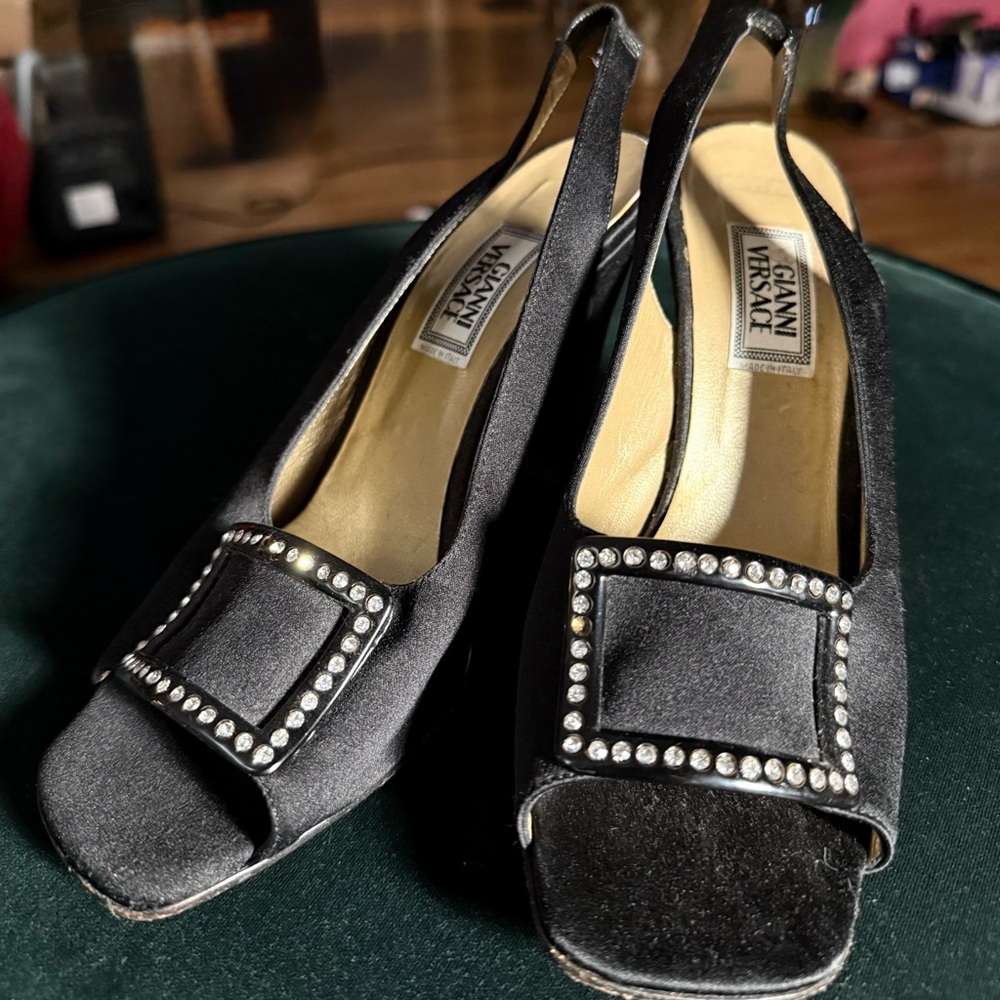 🖤 Gianni Versace 🖤 Black Satin Slingback Heels  Buckles Evening Italy 🇮🇹 37
